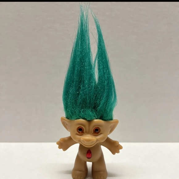 trolls-toys-vintage-4-treasure-troll-green-hair-teardrop-wishstone